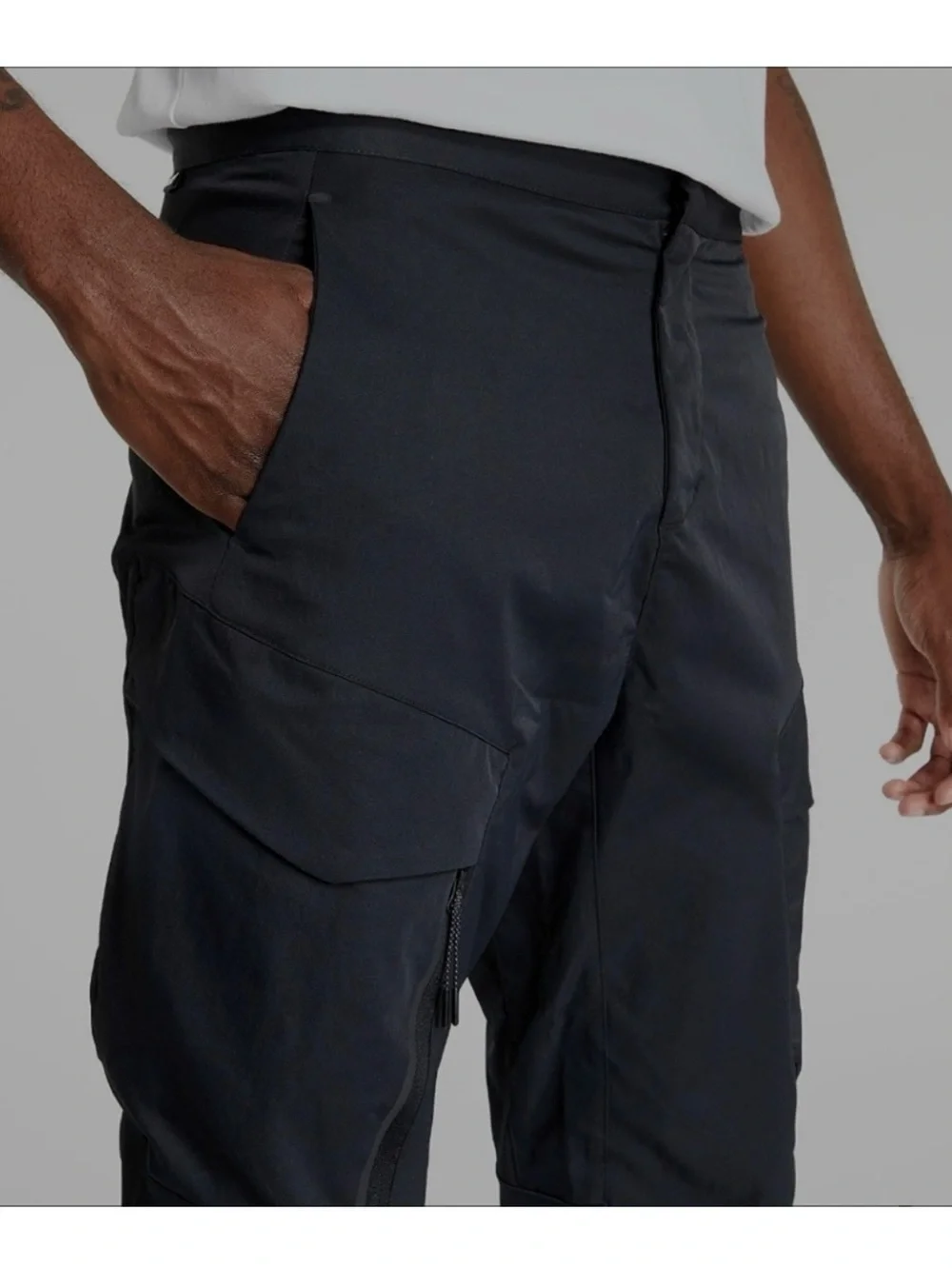 Nike Size 36 Sportswear Men’s Tech Woven Unlined Cargo Pants DH3866-010